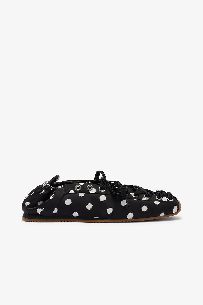 Sporty Ballerina in Black Dots